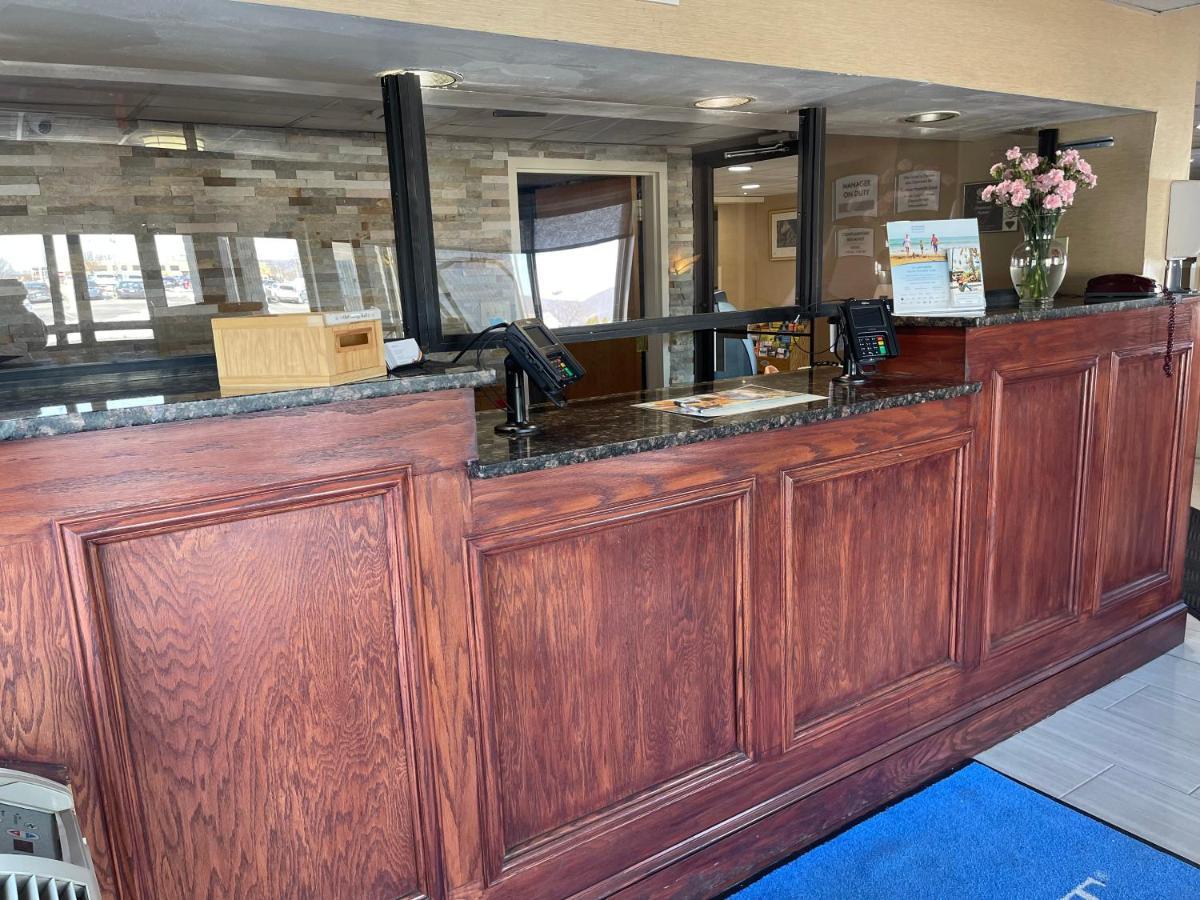 Hotel Baymont By Wyndham Scranton