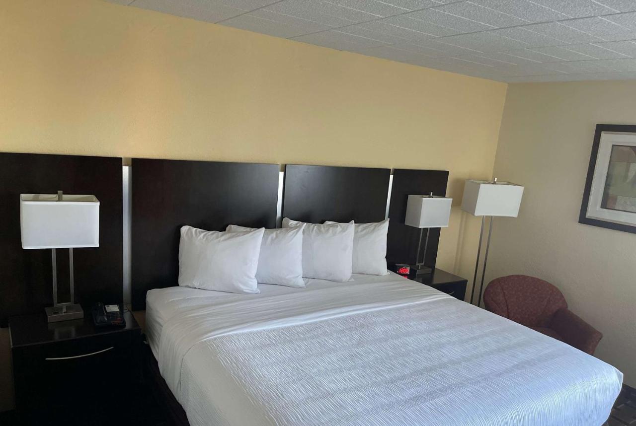 Hotel Baymont By Wyndham Scranton Dunmore