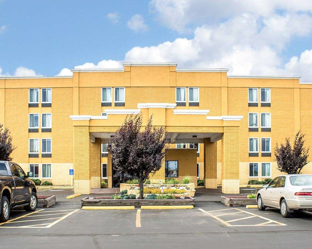 Baymont By Wyndham Scranton Hotel 2*